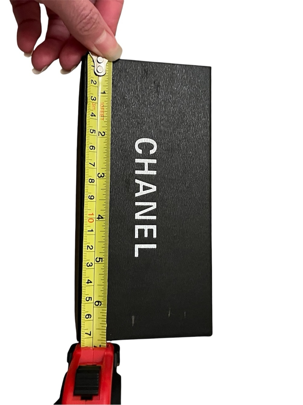 CHANEL Black & White Logo Box with Cleaning Cloth - Picture 3 of 5